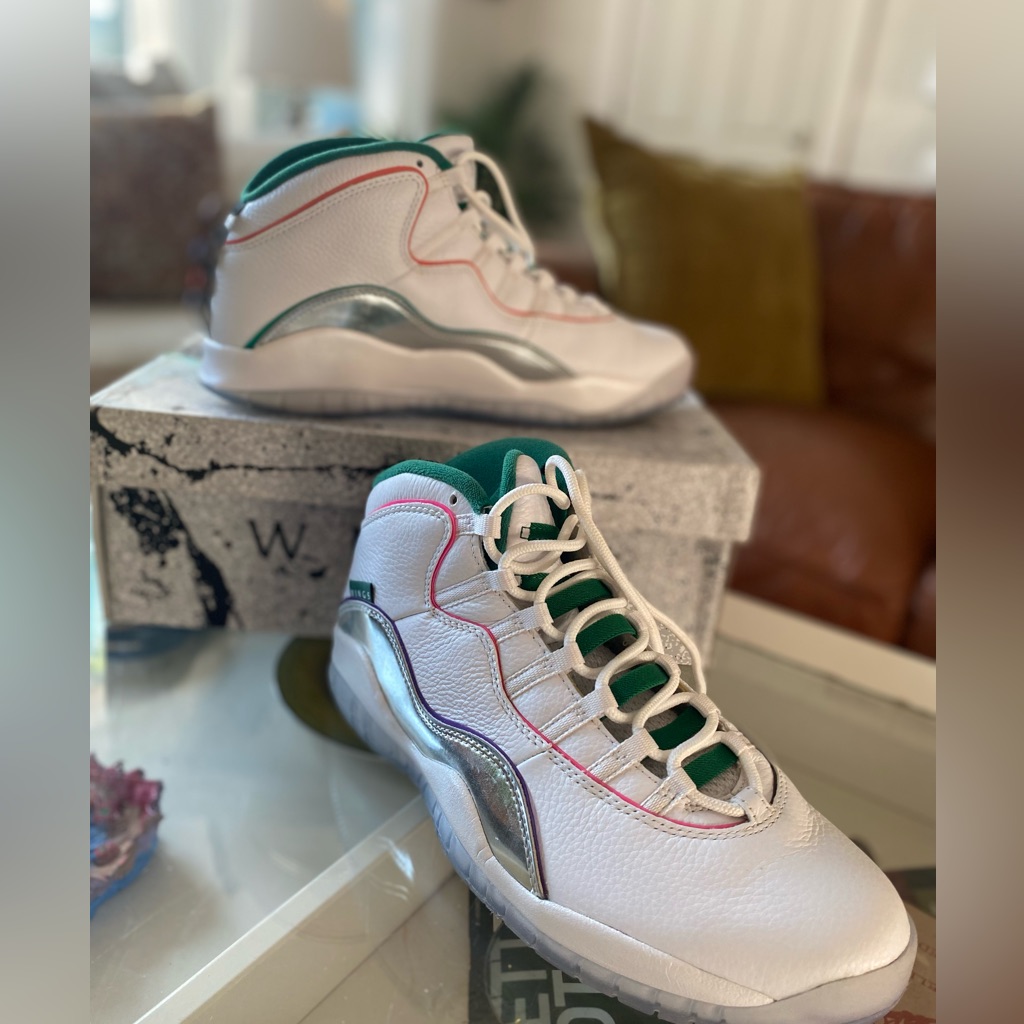 Air Jordans 10 Retro Wings